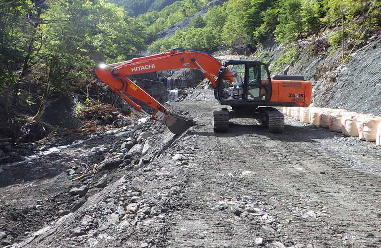 即戦力となる重機オペレーターも募集しております | 飯田市で土木工事の求人ならクラウニング株式会社